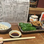 文治 - お通しのマカロニサラダと、注文したピーマン肉味噌も美味い‼️