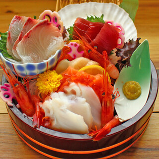大地のテラス 縁 - 料理写真:旬魚7点御刺身盛合せ