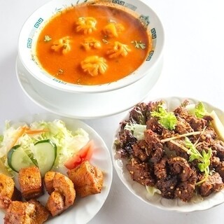 マトンチョイラをはじめ、スパイス香るサイドメニューが充実！