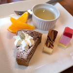 糸島バールSyana - セットにすると・・・デザートも。凄～い。