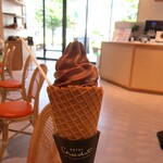 ホテルショコラ - カカオアイス（コーン）