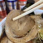 ますや本店 - バラチャーシュー　箸あげ出来る程の硬さ