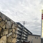 骨付鳥 一鶴 中府店 - 中府店外観（オシャレ♬）