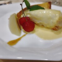 おいしんぼ - デザート プリンと焼きメレンゲ