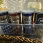 王子・屋台まぜそば こと理 - GABANのカレーパウダーどんな味か気になってたので試食できてよかった