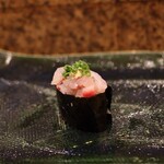 にぎり鮨 一五〇 - トビウオ