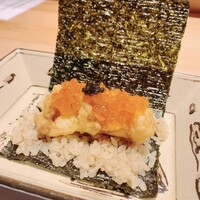 神楽坂 よこ田 - イクラと芝エビかき揚げ天巻き