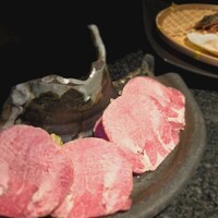 個室 和牛焼肉 吟 難波店 - 