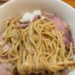 極汁美麺 umami - 麺リフト