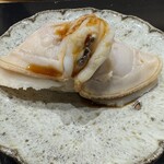鮨旬美西川 - はまぐり握り　身がぷりぷり