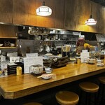 焼鳥ホルモン 炭焼き0式 - 内観