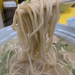 味心 - 熱々スープから引きずり出した熱々メン