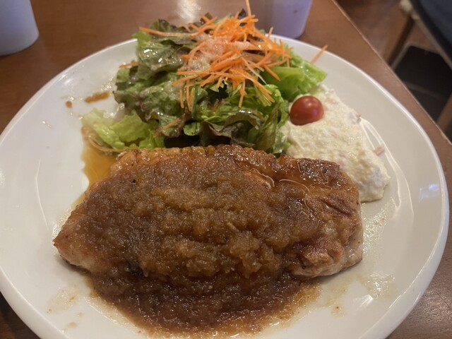 Tea Room Fine Estate photo 3