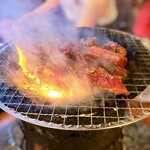 万正 - ナカオチ 焼き焼き風景
