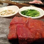 Hodori - レバー。お約束のニラと一緒にいただきました。