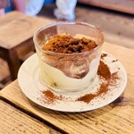 猿田彦珈琲 - 大人のティラミス