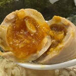 手打ち 蓮 - 味玉断面