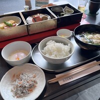 日本料理 湯河原 華暦 -  日本料理 湯河原 華暦 -