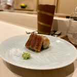 すし崇 - 1年間寝かせた天然鰻の白焼き