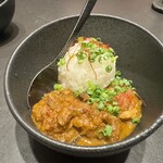 煌 焼肉 - 牛たんスパイスカレー