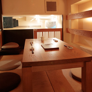 Only one completely private room with tatami room. Reservations are required for those who want to use it! !