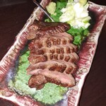 炭焼き 牛たん ゑのじ - 