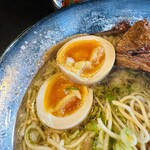 RAMEN HITONI YASASHIKU - 【あっさり＝sv味玉】