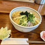 朝日屋 - 冷やしたぬきそば全貌