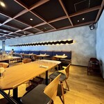 Longrain Tokyo - テーブル席