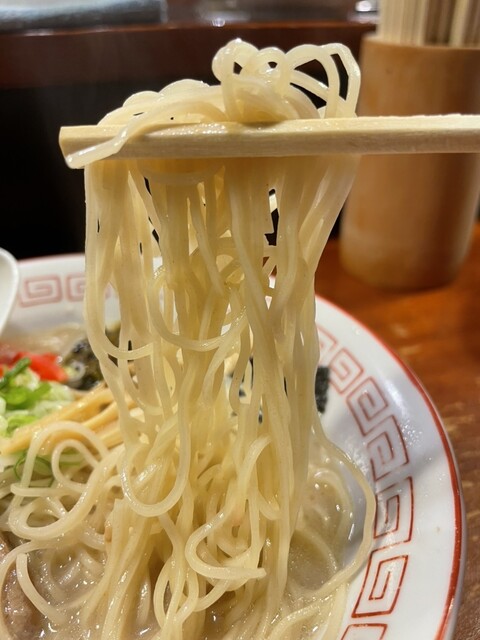 金豚（きんとん） - 本八戸（ラーメン）の写真