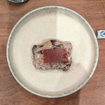 La Stalla - 梅山豚のレバーパテ マルメロのゼリー添え