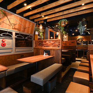 冷暖房完備のテラス席は半個室としても利用可電子タバコOK