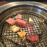 炭火焼肉 久 - 
