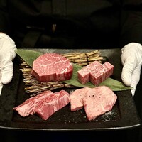 近江うし焼肉 にくTATSU 日本橋室町店 - 