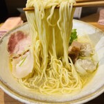 ジャパニーズ ラーメン 五感 - 