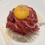 오우가 - 生肉の肉さしみ육회 [한위](150g) ₩30,000