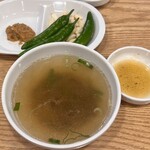 チャンシンユッケ - テールスープかな？
            お代わりくれました