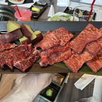 近江うし焼肉 にくTATSU 日本橋室町店 - 