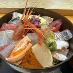 旬彩 ごちそう - 海鮮丼
