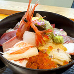 旬彩 ごちそう - 海鮮丼