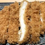 かつはな亭 - 黄金豚のロースかつ