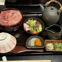 本格肉料理 丸小 - 