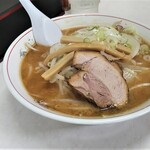 ラーメン専門 つるや - 同僚が頼んだ味噌野菜ラーメン