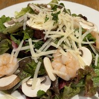 PIZZERIA　37 - 小海老とマッシュルームのミックスサラダ