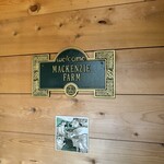 マッケンジーファーム - 店内看板