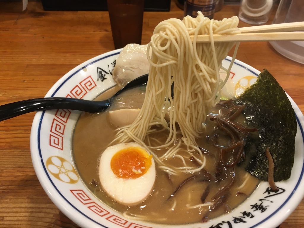 写真 : 金澤濃厚豚骨ラーメン 神仙 品川品達店 (金澤濃厚豚骨 写真 : 金澤濃厚豚骨ラーメン 神仙 品川品達店 (金澤濃厚豚骨