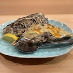 omakase ひなた - 岩牡蠣のグラタン、意外に日本酒に合う
