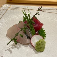 鮨 赤酢 はなやま - シマアジ＆鮪赤身。