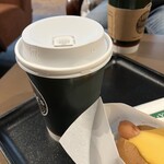 タリーズコーヒー - ドリンク写真:ブレンドとホットドッグ