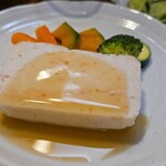 キッチン ブルー グローブ - 正面から、海老のジュ・ソースはタップリれ